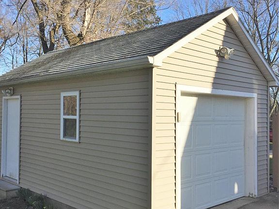 4th image of 5565 Saint Joseph Ave