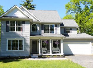 107 Herold Ct, Dingmans Ferry, PA 18328