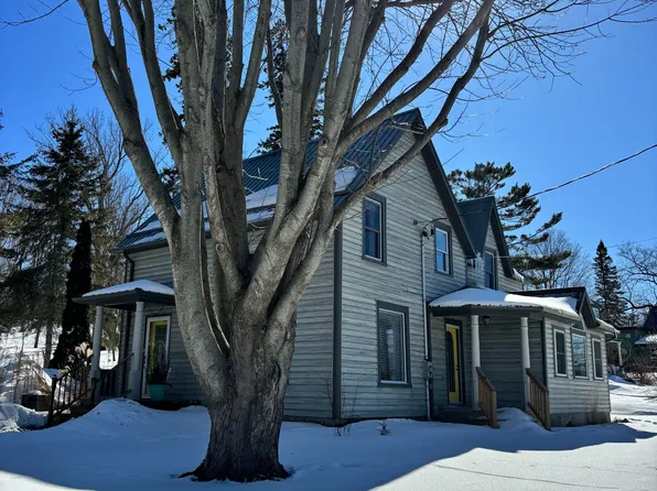 1647 County Road 10 Rd, Prince Edward County, ON K0K 1P0