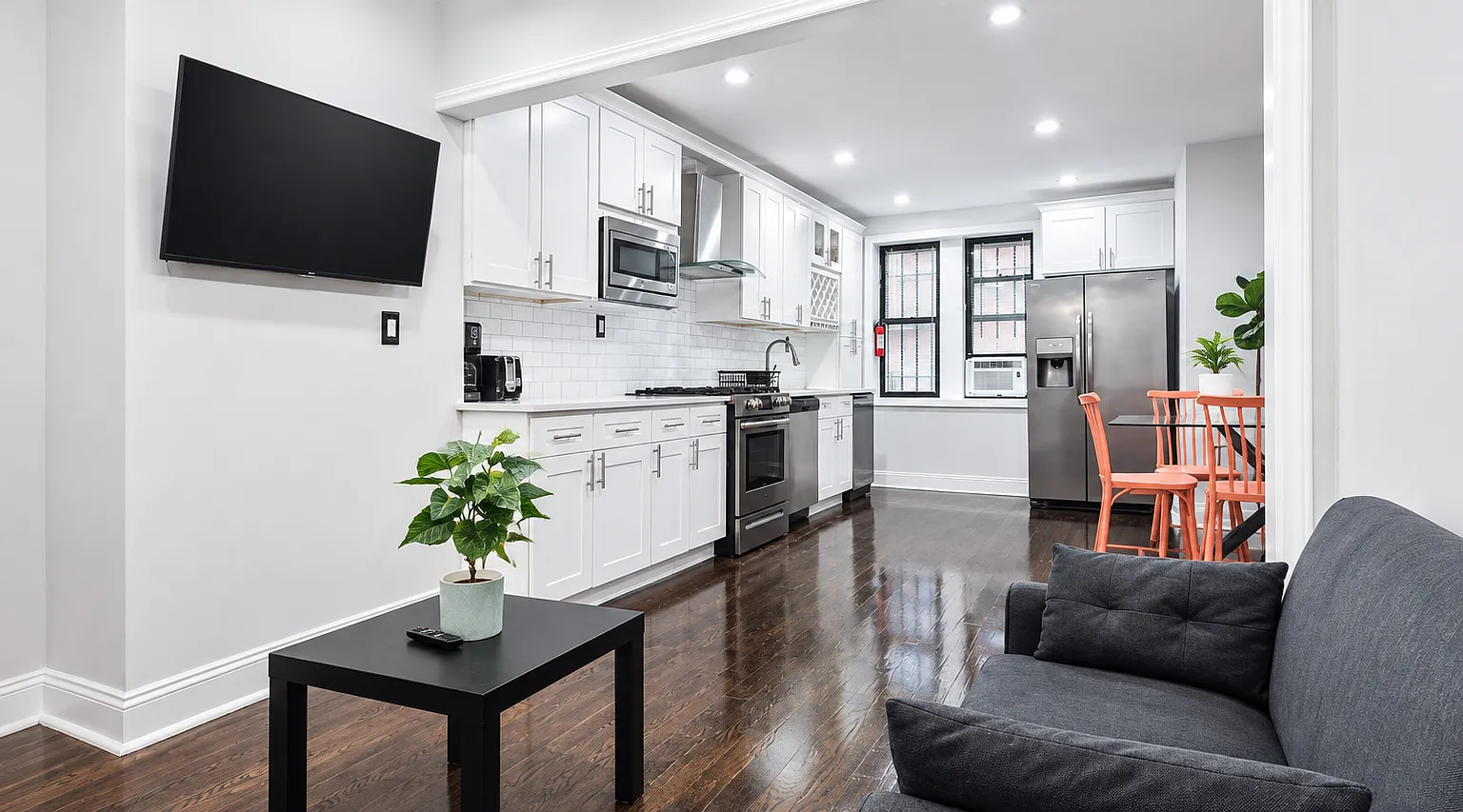 209 Brooklyn Avenue — Photo 3