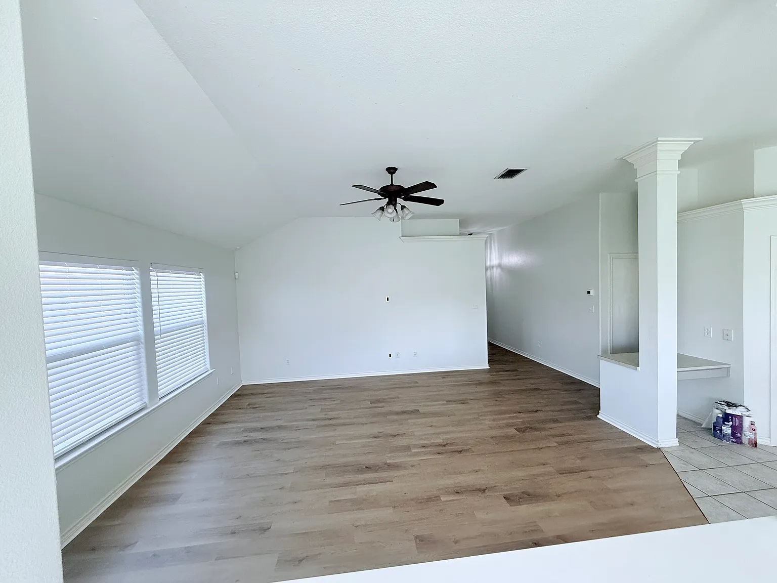2301 Tropical Wind Dr — Photo 2