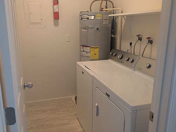 5th image of 730 Willow St #4