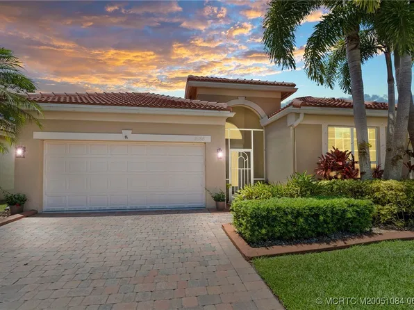 2688 SE Castle Pine Pl, Stuart, FL 34997