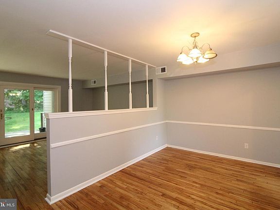 5th image of 14 Thistle Ct