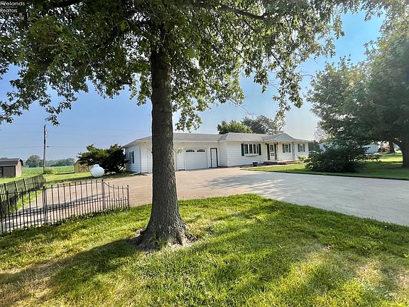 3rd image of 4133 E County Road 50