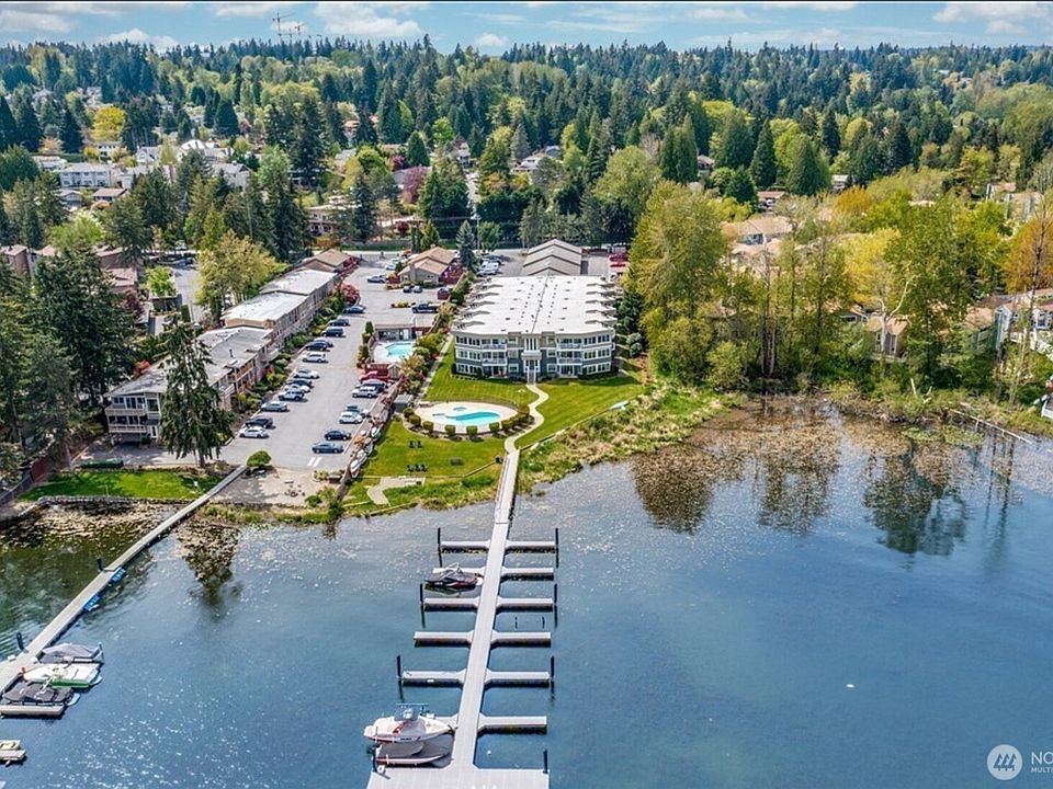 1st image of 4214 W Lake Sammamish Parkway NE #310