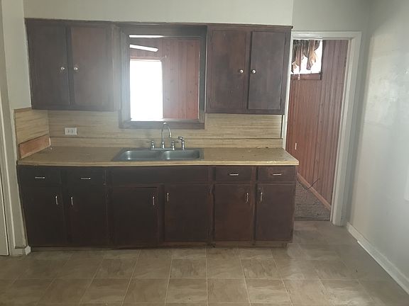 2nd image of 3305 Moore Dr