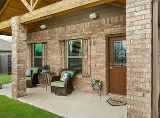 318 Autry Blvd, Gunter, TX 75058