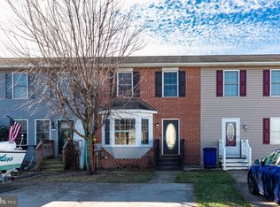 56 Red Bird Ln, Gettysburg, PA 17325