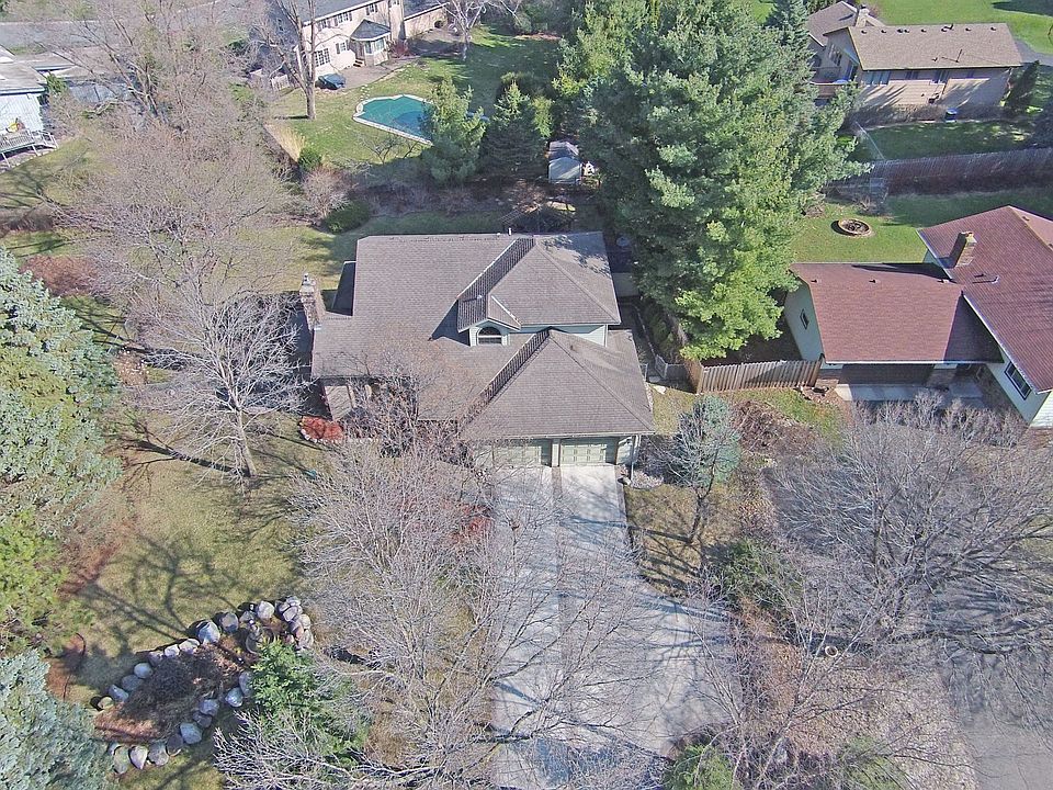 2nd image of 717 Marie Ave