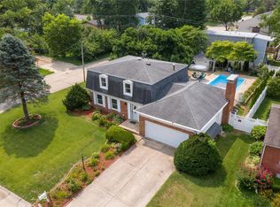 1328 Potomac Dr, Belleville, IL 62221