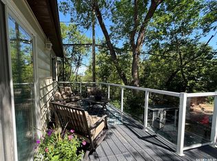 232 Green Ave, Regina Beach, SK S0G4C0