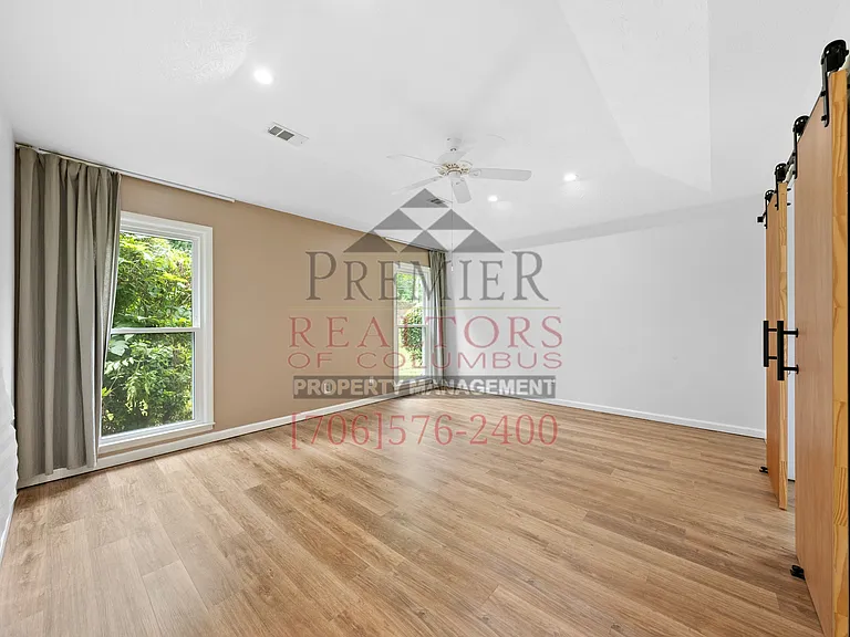 2250 Rock Springs Ct — Photo 21