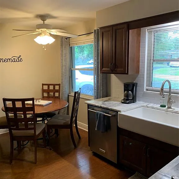 1501 Indiana Ave — Photo 5