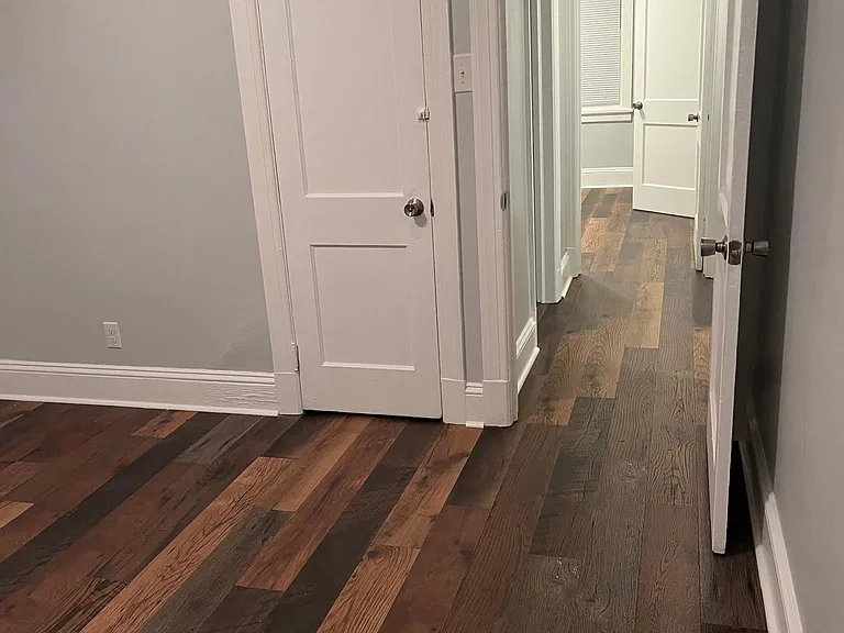 107 E Blake Ln — Photo 3