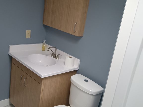 4th image of 155 E Michigan Ave