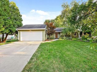 5 Coffey Cir, Madison, WI 53716