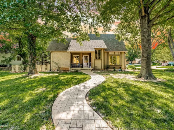 624 S Sharon Ct, Derby, KS 67037