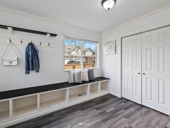 Built in storage in entryway
