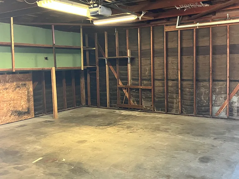 72 Plaza Way — Photo 16