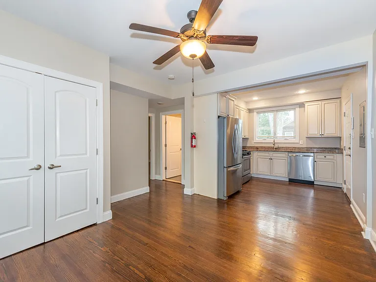 131 Willow Ave #2 — Photo 7