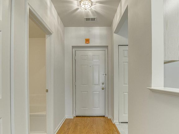 3rd image of 6531 Grange Ln Unit 304