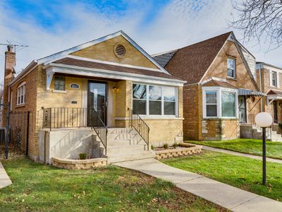 8831 S Constance Ave, Chicago, IL, 60617