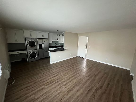 3rd image of 4475 Hamilton St APT 5