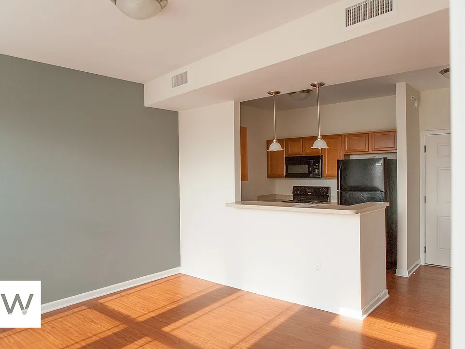 601 N. Walnut St.