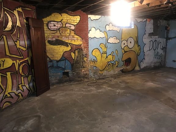 5th image of 718 E Hunter Ave