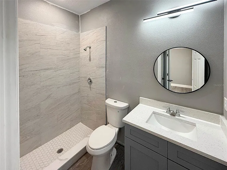 323 Pearl St #1 — Photo 16