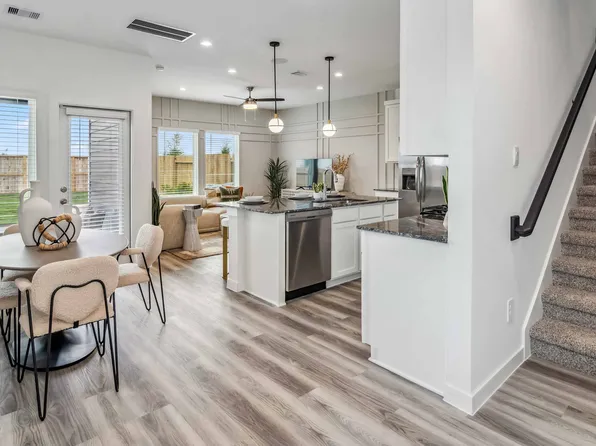 Iris Plan, Grand West