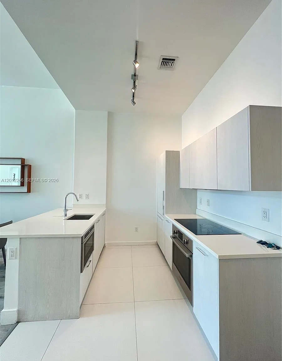 Paraiso Bayviews Condo — Photo 2