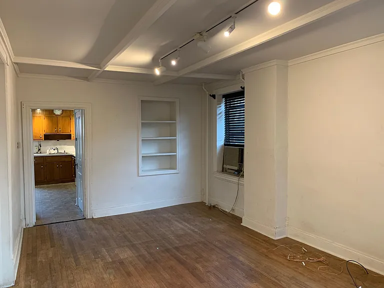 6348 Memorial Rd #1 — Photo 27