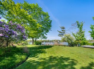 31 Glover St, Sag Harbor, NY 11963