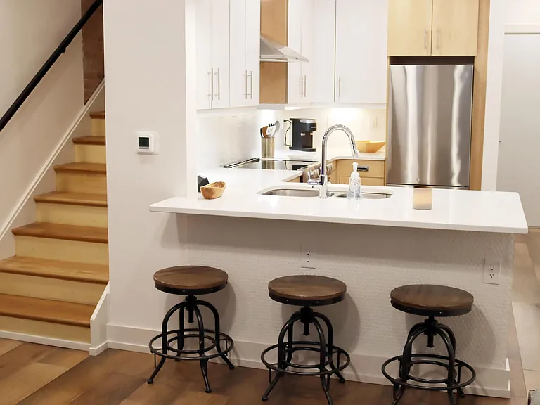1508 Race St #2R — Photo 9