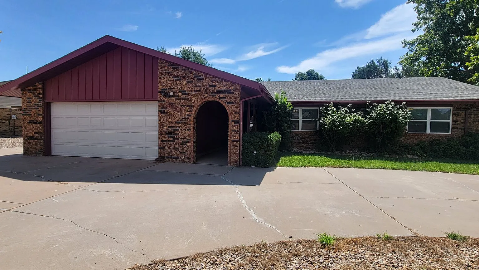Large Home In Northeast Clovis — Photo 3