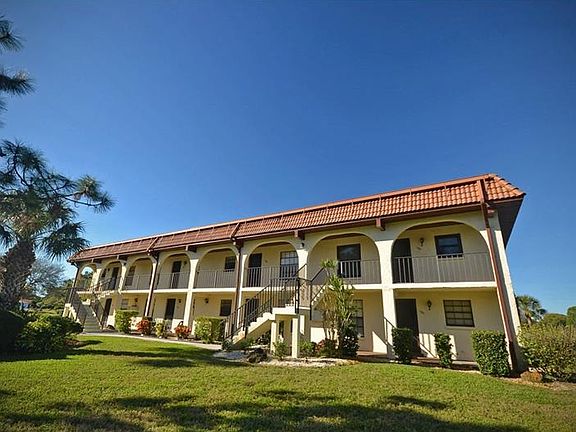 2nd image of 150 Englewood Isles Pkwy Unit 107