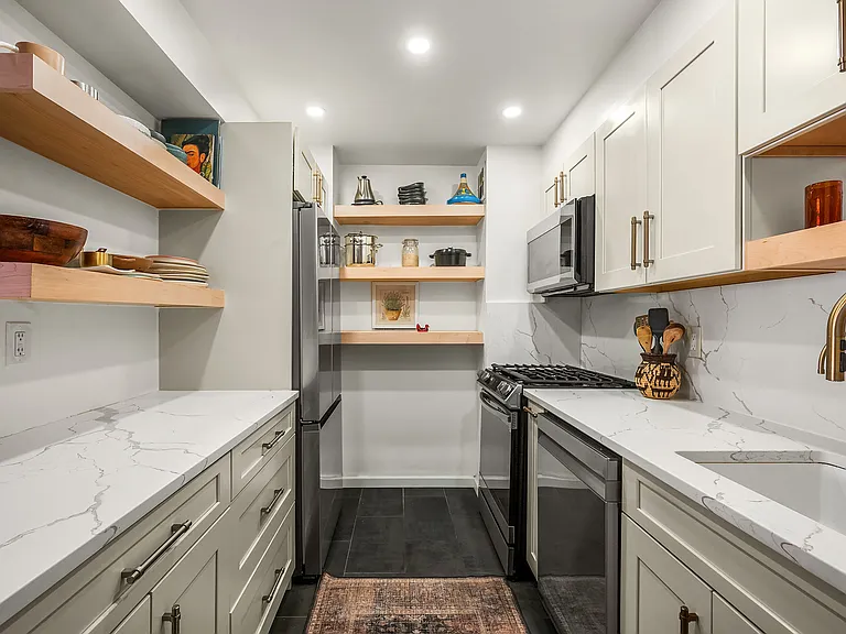 1825 Madison Ave #4G — Photo 4