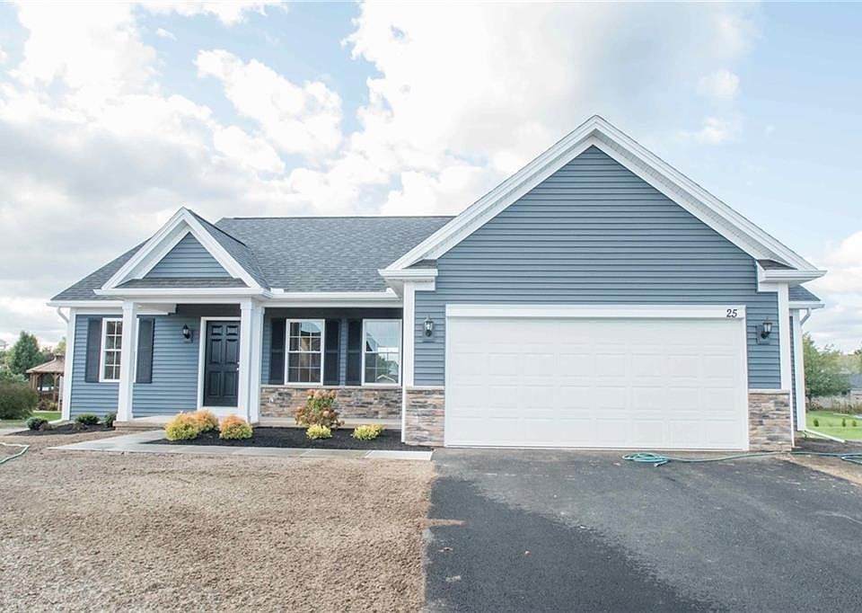 1st image of 25 Marjorie Ln