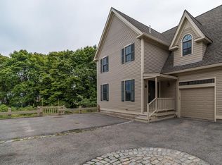 48 Brook St #B, Manchester, MA 01944