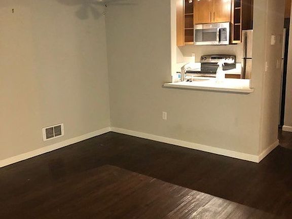 4th image of 12527 Roosevelt Way NE APT 307
