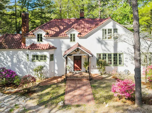 650 E Indiana Avenue, Southern Pines, NC 28387