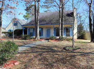 15 Spring Dr, Maumelle, AR 72113