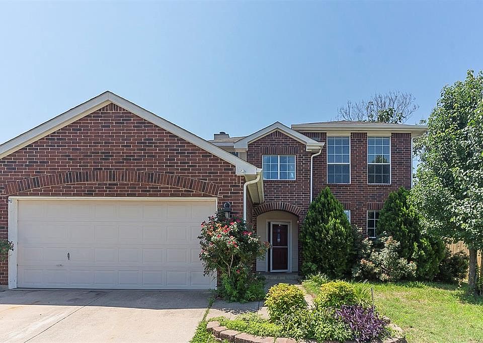 4600 Barnhill Ln, Fort Worth, TX 76135 | Zillow