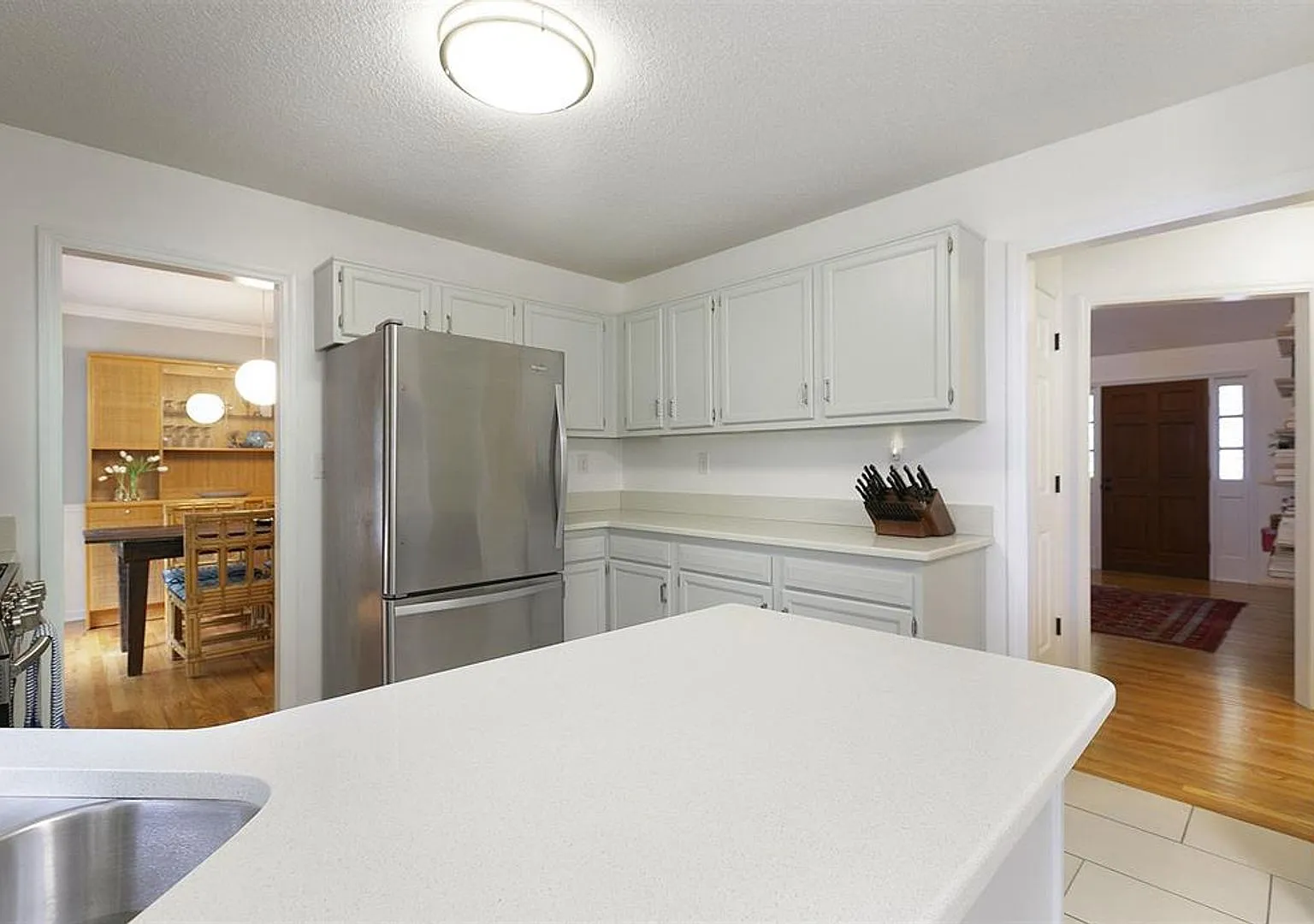 WOW! Charming 3 bedroom 2.5 bath home in the Northgate School District! Must See! — Photo 4