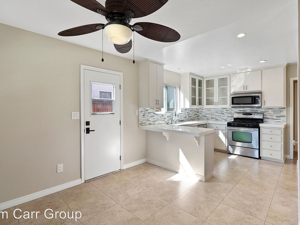 1st image of 371 Woodland Pl