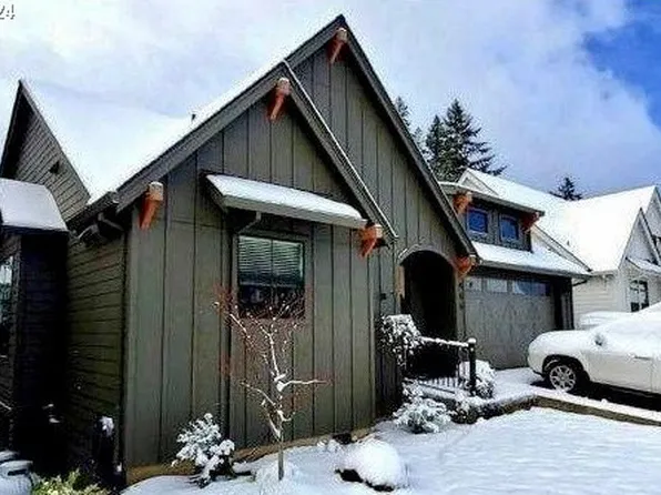 955 SE Little Ln, Estacada, OR 97023