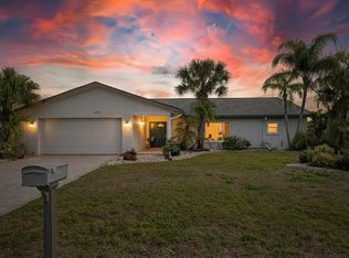 6307 Cottonwood Ln, Apollo Beach, FL 33572