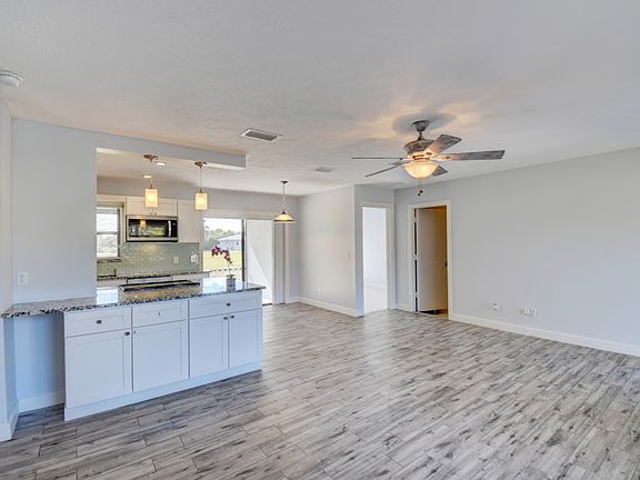 2nd image of 2594 SE Tiger Ave